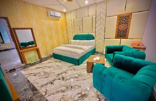 Multan Hotel | Guest-Favorite: The Signature Hotel Multan with Breakfast