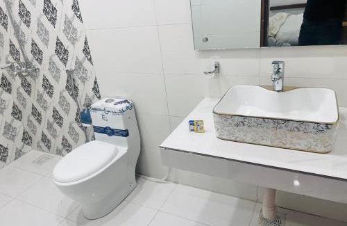 Multan Hotel | Guest-Favorite: The Signature Hotel Multan with Breakfast