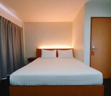 Old City Apartment | Family-Friendly Comfort at The Sila Suites - Intrawarorot