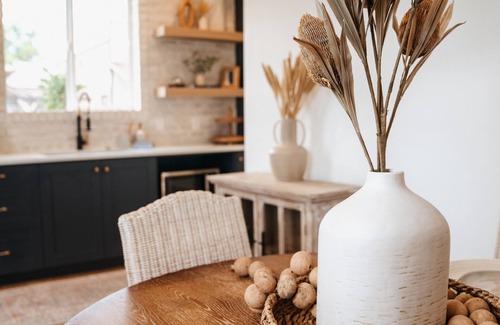 Washington Cottage | Experience The Silo Inn: Intimate Getaway by Zion & Bryce