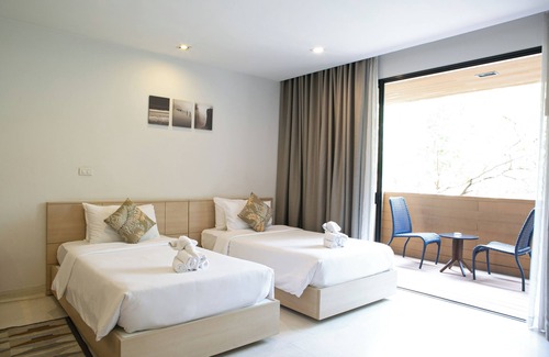 Suan Luang Resort | Relax at The Silver Palm Wellness Resort: Twin Room Escape