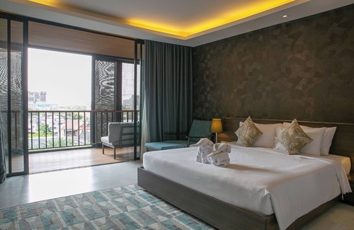 Suan Luang Resort | Relax at The Silver Palm Wellness Resort with Premier Amenities