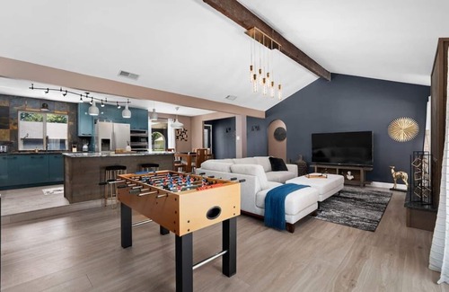 Round Rock West House | Discover The Sinatra: Family-Friendly 5BD with Pool & Game Room