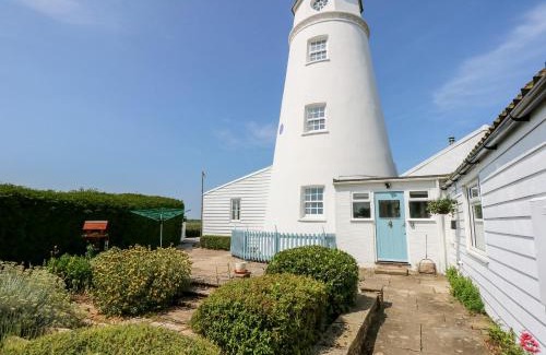 Tilney Fen End House | Relax at The Sir Peter Scott Lighthouse - 4 Star Retreat