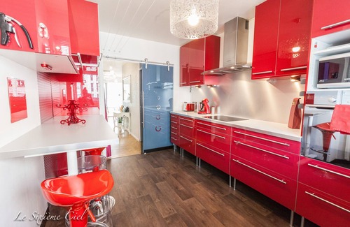 Moliere Vauban Apartment | Indulge at The Sixième Ciel - Central Lyon Getaway!