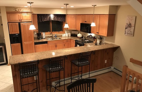 Bretton Woods House | Experience Adventure at Bretton Woods Townhouse with Hot Tub