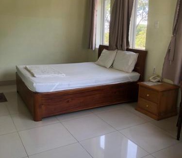 Thong Nhat Hotel | The Sky Hotel