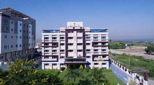Nathdwara Hotel | Pet-Friendly Retreat at The Sky Imperial - Hotel Gopal Darshan