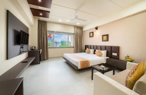 Nathdwara Hotel | Pet-Friendly Retreat at The Sky Imperial - Hotel Gopal Darshan