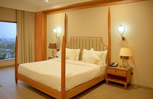 Jamnagar Hotel | Experience The Sky Imperial Hotel Kailash: Family-Friendly Stay