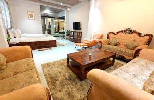 Indore Hotel | Pet-Friendly Bliss at The Sky Imperial Sethji Ni Wadi