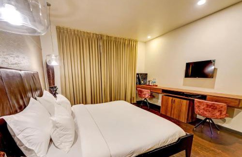 Thousand Lights West Hotel | The Slate Gsilver Hotels Nungambakkam