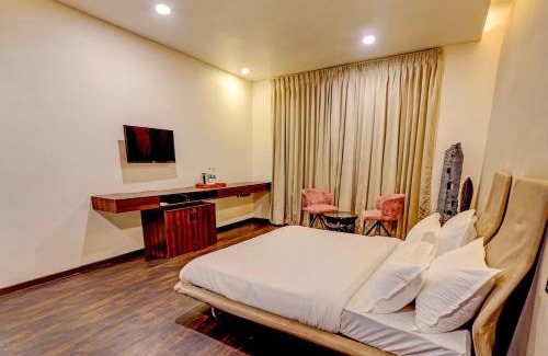Thousand Lights West Hotel | The Slate Gsilver Hotels Nungambakkam