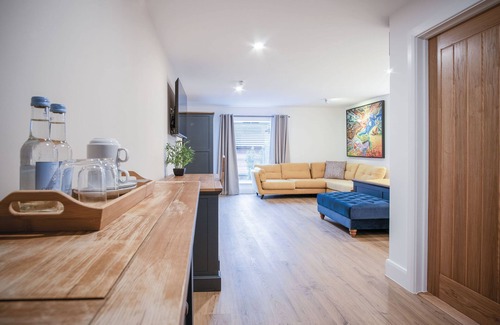 Pen-y-cae House | Pet-Friendly Retreat at The Sleeping Giant - Pen Y Cae Inn