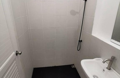 Khlong Ton Sai Apartment | Family-Friendly Stay at The Sleepless Charoen-Nakhon