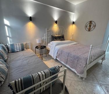 Agios Ioannis Apartment | The Small apartment