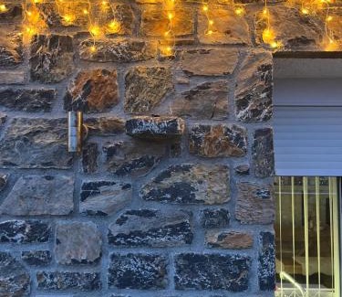 Seta House | Cozy Small Mountain House – Family-Friendly Retreat