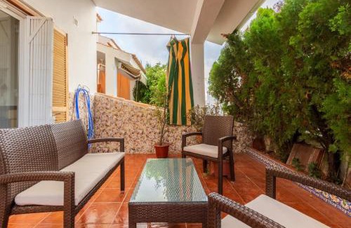 Monte Faro House | Relax at The Small Village with Family-Friendly Amenities