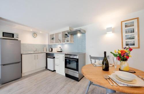 Trentishoe House | Discover The Smithy: Pet and Child Friendly Retreat