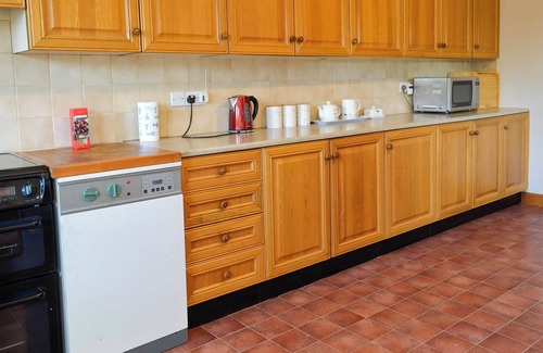 Newton Stewart Cottage | Tranquil Cottage with Ocean Views and Pet-Friendly Amenities