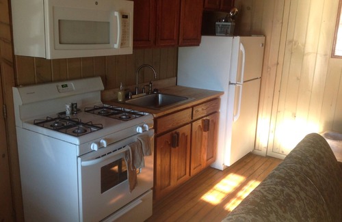 Monteagle Hotel | Cozy Retreat at The Smokehouse Lodge and Cabins