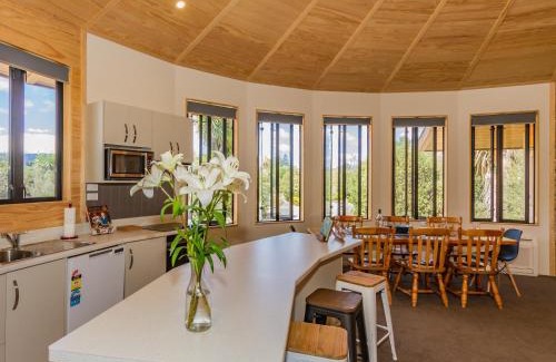 Ohakune House | Cozy Retreat at The Snowglobe - Ohakune Yurt Chalet