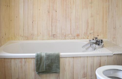 Clenchwarton House | Exceptional Stay at The Snuff Box: Pet and Child Friendly