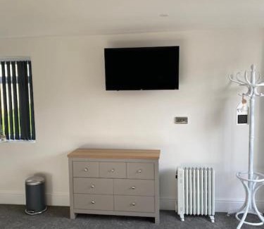 West Parley Apartment | Discover The Snug at Parley - Rated 9.6 by Guests