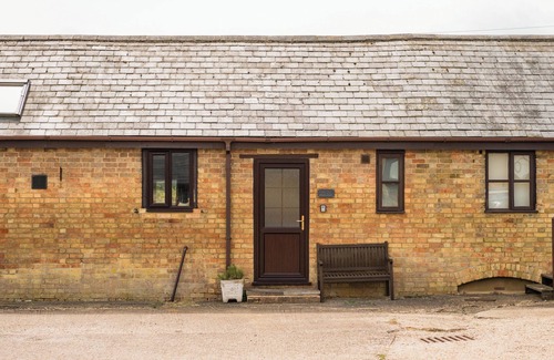 Bedford House | The Snug at Scald end Farm