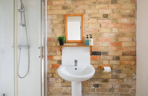 Bedford House | The Snug at Scald end Farm
