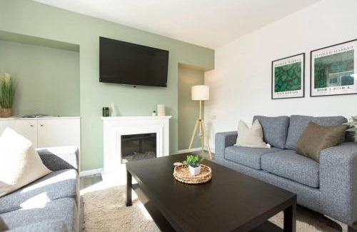 Bramcote Apartment | The Snug Trio
