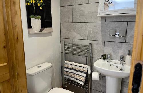 Buckden Apartment | Pet-Friendly Retreat: The Snug at Greystones - 9.5/10 Rating