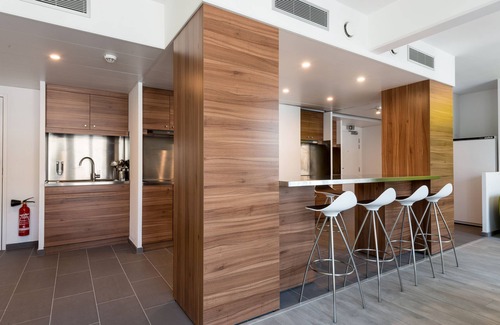 Puteaux Hotel | Discover The Social Hub Paris La Defense: Top-Rated Amenities