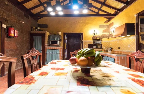 Tejeda House | Experience Comfort at The Solana de M. Velazquez Hotel