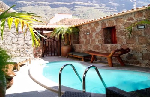 Tejeda House | Experience Comfort at The Solana de M. Velazquez Hotel