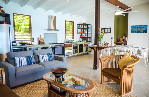 Moso Island House | Ocean View Retreat: The Sorrento @ Watermark on Moso