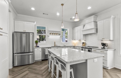 Northport House | Discover The Southern Belle: 10/10 Rated Home Near UA