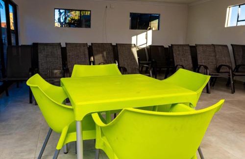 Vryheid House | Budget-Friendly Stay at The Space Guesthouse with Pool