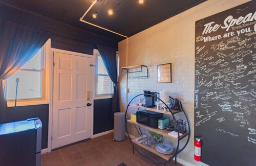 Martinsburg Apartment | The Speakeasy Listening Room