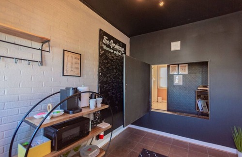 Martinsburg Apartment | The Speakeasy Listening Room