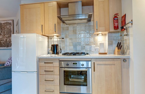 Oxford Apartment | Comfortable Vanbrugh Spencer Suite in Oxford with Kitchen
