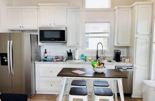 Rockport House | Discover The Spoonbill Guest House: Pet-Friendly Retreat