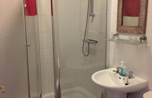 Whitworth Hotel | Budget-Friendly Stay at The Sportsman Whitworth Hotel