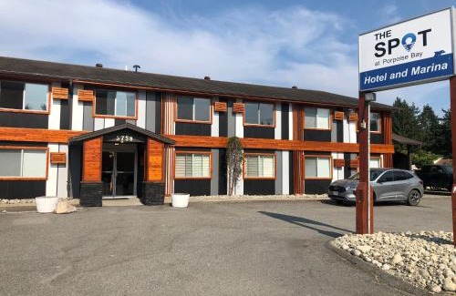 Sechelt Hotel | Experience The Spot at Porpoise Bay with Oceanfront Views