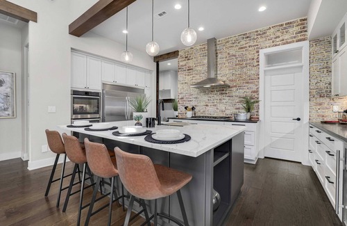 Fayetteville House | Relaxing Spring Retreat | Steps from Dickson St & UofA