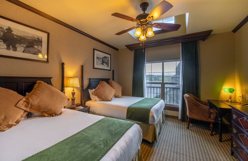 Pagosa Springs Hotel | Relax at The Springs Resort & Spa: Pool, Spa & Family Fun
