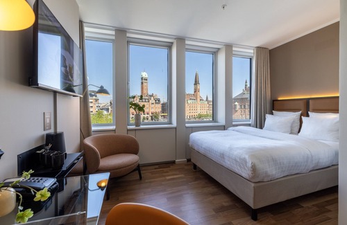 København V Hotel | Eco-Friendly Escape at The Square: 4-Star Comfort Awaits
