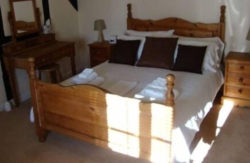 Godalming Cottage | The Squirrel Inn