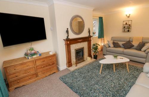 Wadsworth House | Family-Friendly Escape at The Squirrels - 4 Star Rating