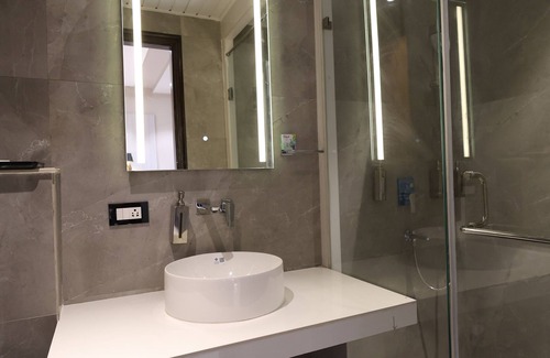 Kanpur Hotel | THE SRM CRYSTAL